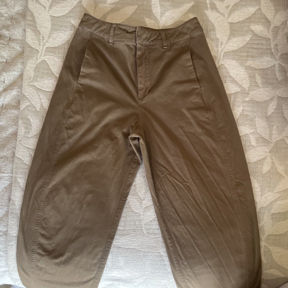 Universal Thread Women's Brown Solid Chino Pants w/ Pockets Button Zip